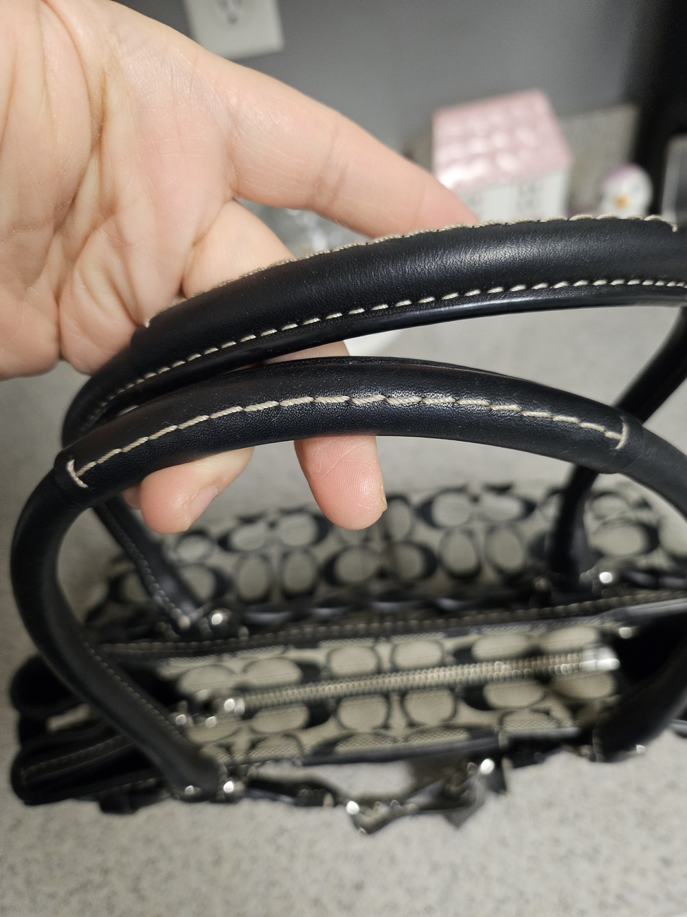 Coach Hampton Signature Handbag Model F13065 - Picture 5 of 14